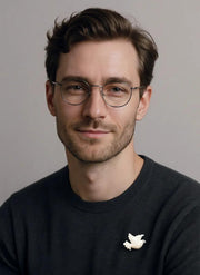 《展翅》和平鴿古象牙胸針